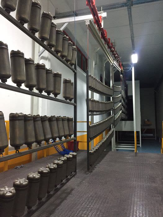 Spray Line — Color Center